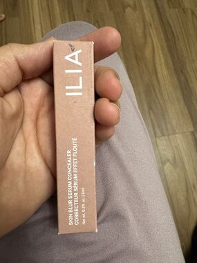 ILIA Skin Blur Serum Concealer - Dusty Rose Box